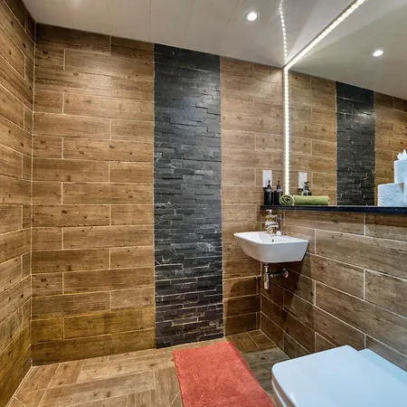 Stylish 3-Bedroom Apartment In Central Glasgow Exterior photo